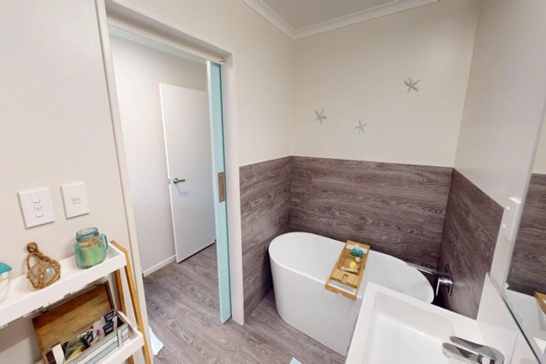 Photo of property in 46 Kent Avenue, Waitarere Beach, Levin, 5510