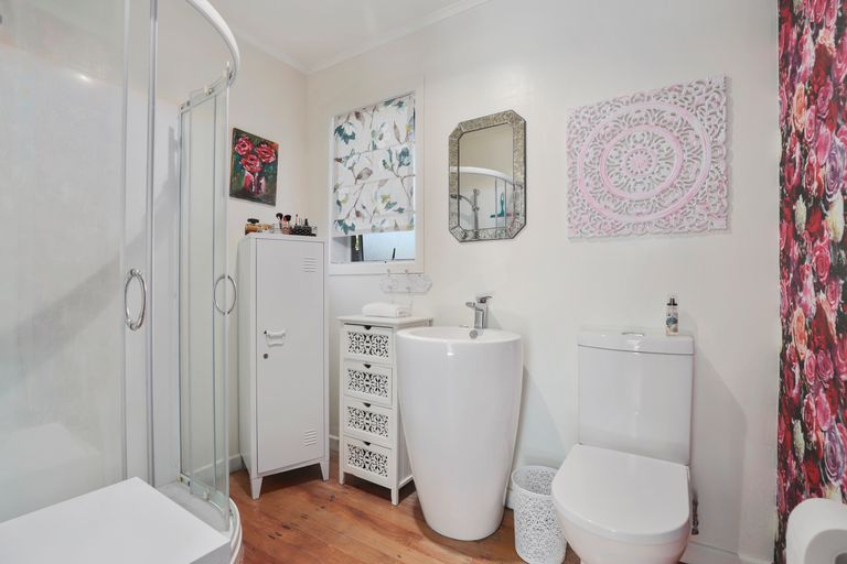 Photo of property in 30 Second Avenue, Waihou, Te Aroha, 3393