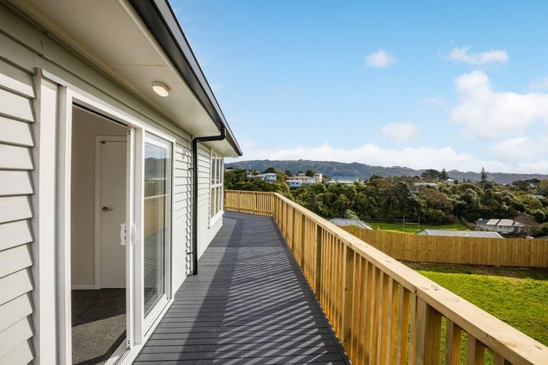 Photo of property in 23 Cumberland Grove, Cannons Creek, Porirua, 5024