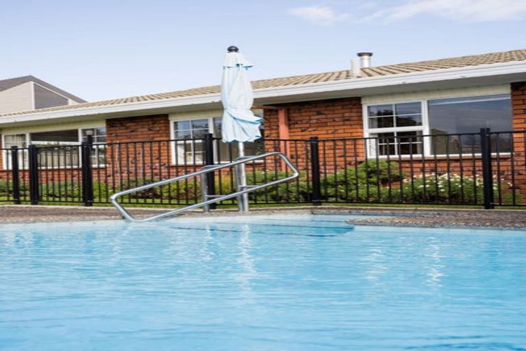 Photo of property in 12 Wilfred Street, St Andrews, Hamilton, 3200