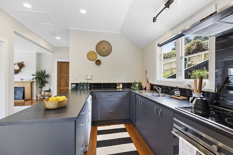 Photo of property in 59 Sidlaw Street, Strathmore Park, Wellington, 6022