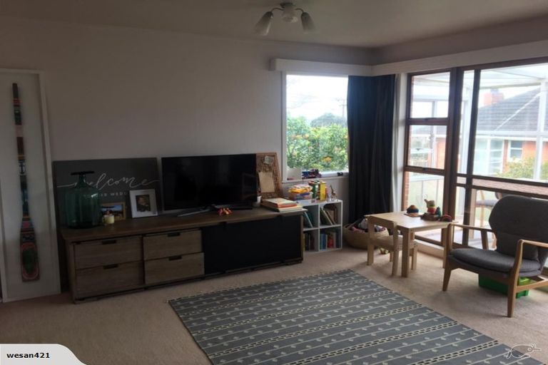 Photo of property in 2/62 Church Street, Northcote Point, Auckland, 0627