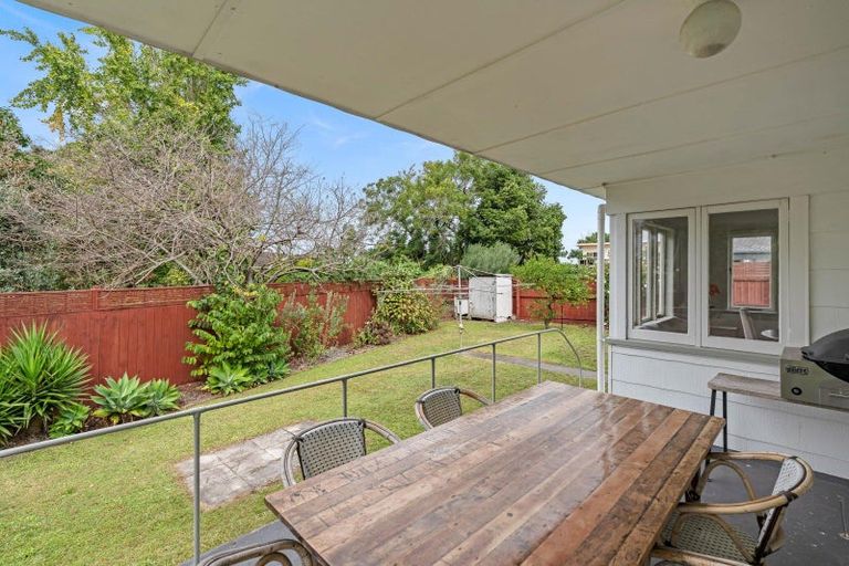 Photo of property in 172 One Tree Point Road, One Tree Point, 0118