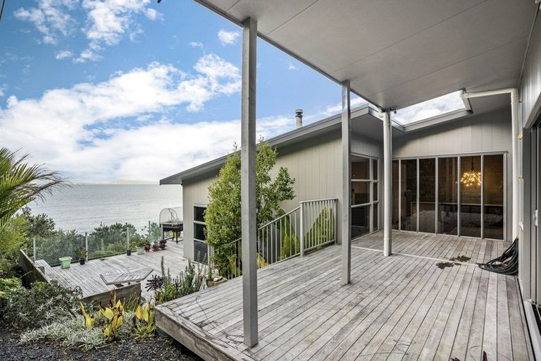 Photo of property in 402 Tuateawa Road, Tuateawa, Coromandel, 3583