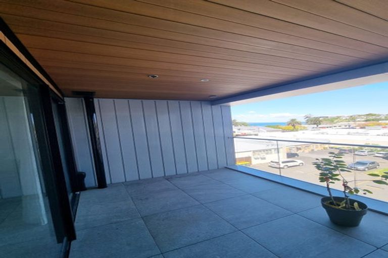 Photo of property in The Victor, 309/4 Bute Road, Browns Bay, Auckland, 0630