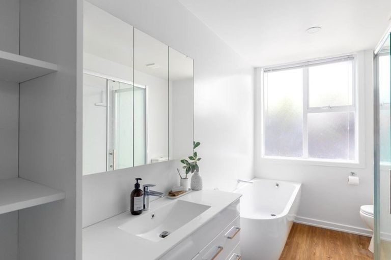 Photo of property in 2/117 Foremans Road, Islington, Christchurch, 8042