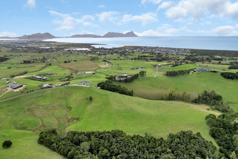Photo of property in 213 Sandford Road, Ruakaka, Whangarei, 0171