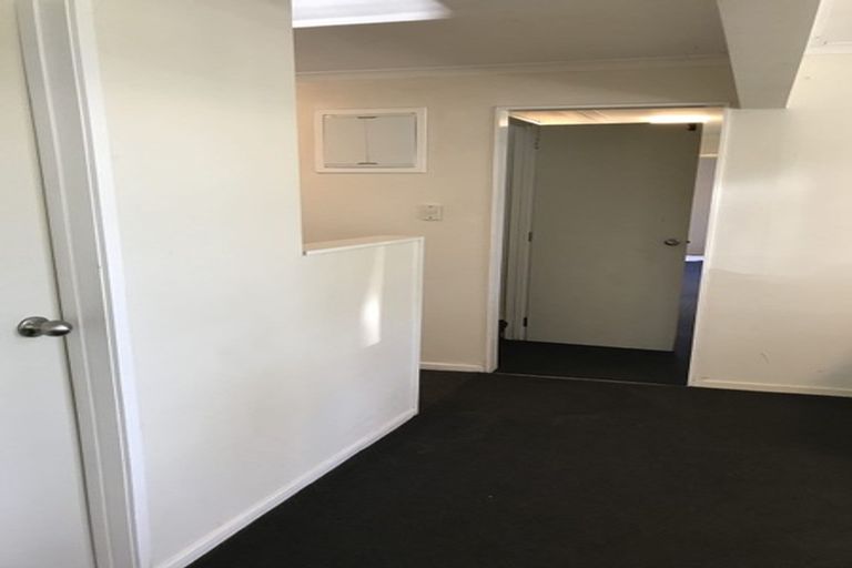 Photo of property in 2/113 Manuka Road, Bayview, Auckland, 0629