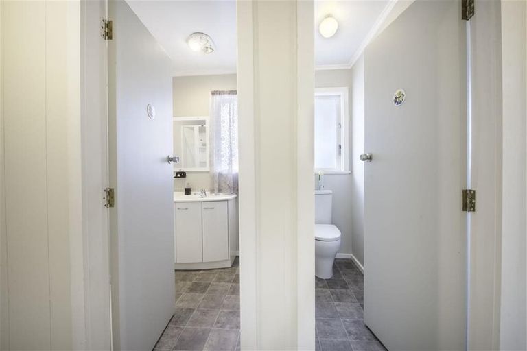 Photo of property in 18 Clark Avenue, Pirimai, Napier, 4112