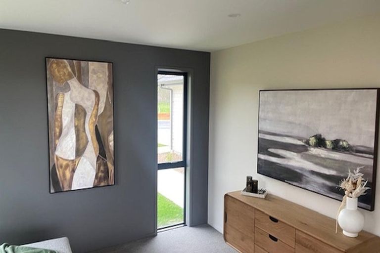 Photo of property in 9 Williams Road, Hobsonville, Auckland, 0618