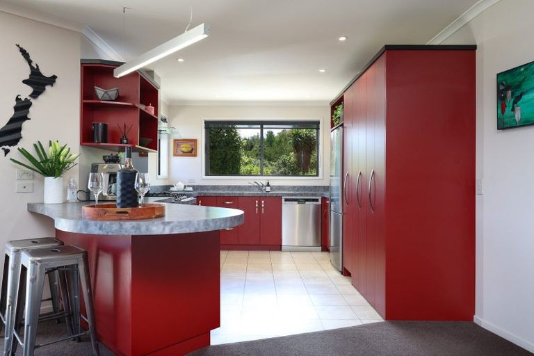 Photo of property in 50 Pine Hill Road, Ruby Bay, Upper Moutere, 7173