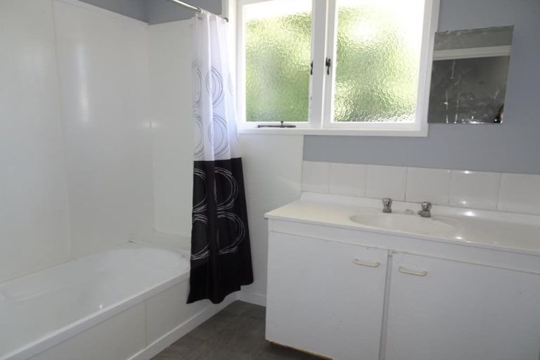 Photo of property in 93 Clayton Road, Mangakakahi, Rotorua, 3015