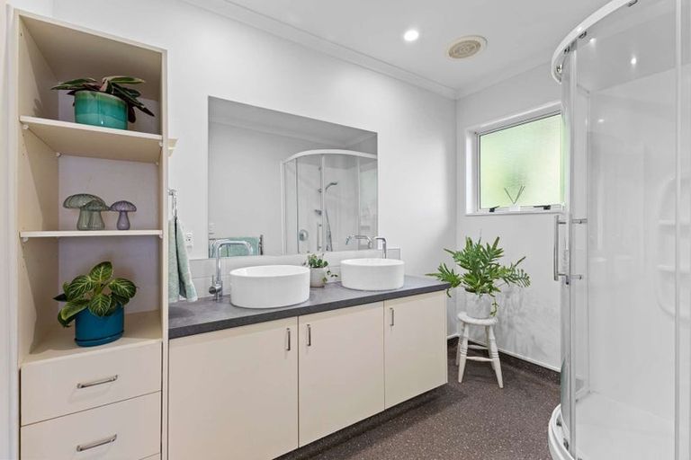 Photo of property in 7b Miro Street, Inglewood, 4330