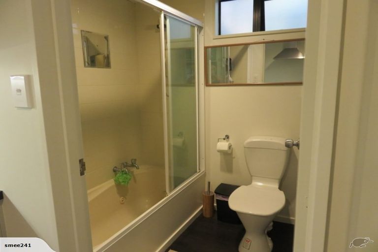 Photo of property in 13 Reserve Terrace, Lyttelton, 8082