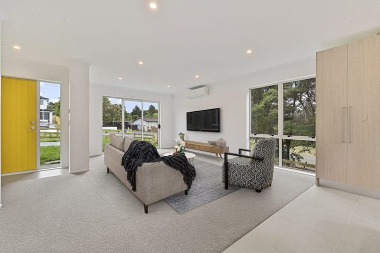 Photo of property in 89 Moire Road, Massey, Auckland, 0614