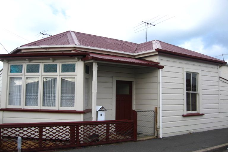 Photo of property in 1 Thorn Street, Caversham, Dunedin, 9012