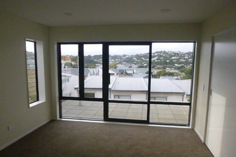 Photo of property in 10/104 Maupuia Road, Maupuia, Wellington, 6022