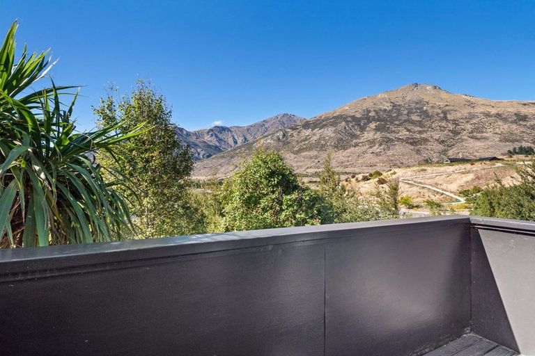 Photo of property in 6 Mcivor Lane, Lake Hayes, Queenstown, 9304