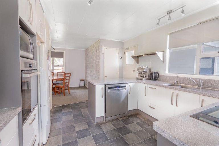 Photo of property in 12 Normand Place, Richmond Heights, Taupo, 3330