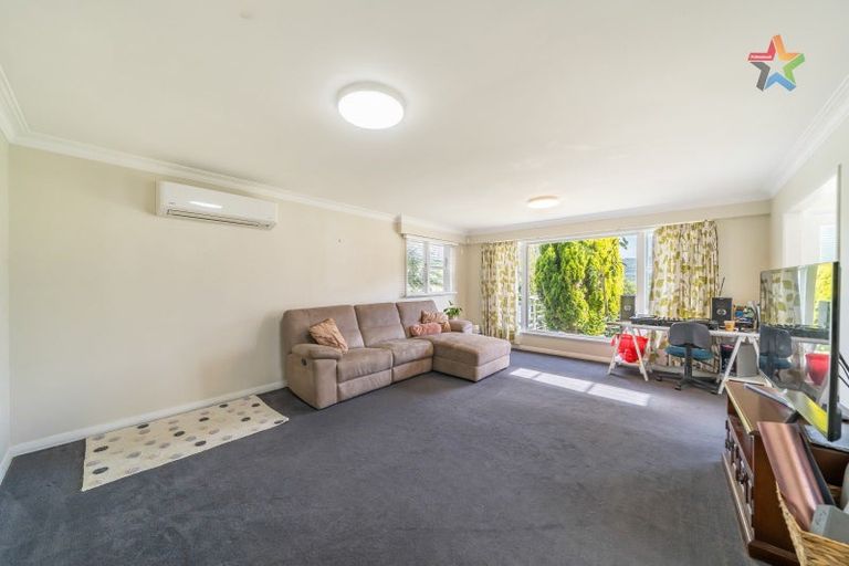 Photo of property in 19 Thomas Street, Stokes Valley, Lower Hutt, 5019