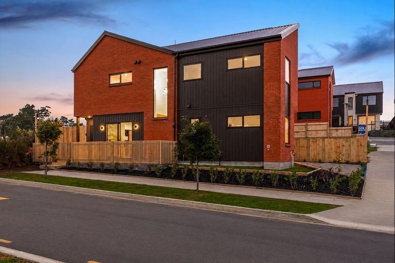 Photo of property in 5 Neinei Street, Westgate, Auckland, 0814