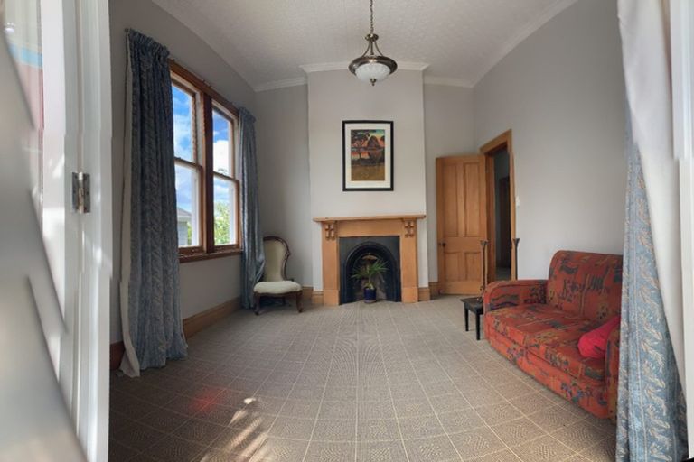 Photo of property in 6 William Bond Street, Stanley Point, Auckland, 0624