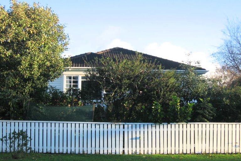 Photo of property in 41 Golf Road, Paraparaumu Beach, Paraparaumu, 5032