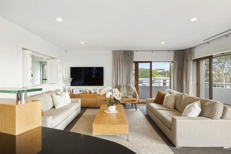 Photo of property in 48 Park Rise, Campbells Bay, Auckland, 0630