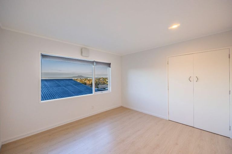 Photo of property in 1/62 Kowhai Road, Campbells Bay, Auckland, 0630