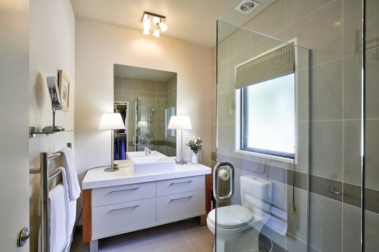 Photo of property in 22 Rannoch Drive, Jacks Point, Queenstown, 9371