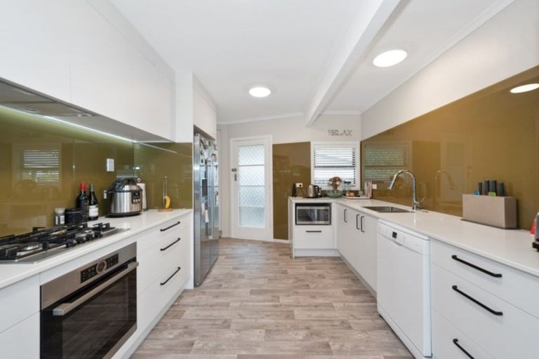 Photo of property in 37 Herbert Road, Queenwood, Hamilton, 3210