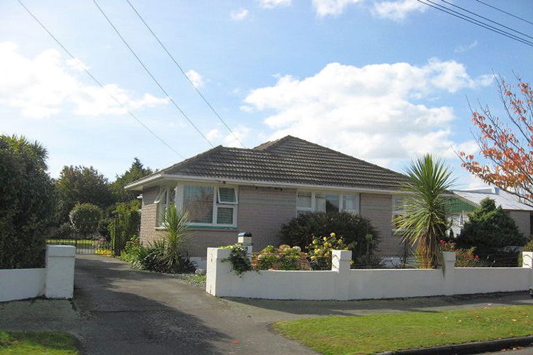Photo of property in 8 Mclellan Place, Ilam, Christchurch, 8041