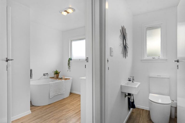 Photo of property in 17a Dinton Street, Russley, Christchurch, 8042