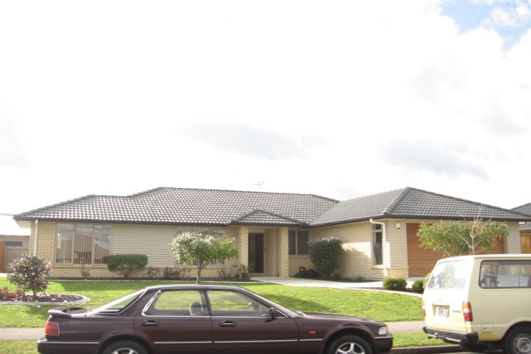 Photo of property in 1 Gresham Place, Rototuna North, Hamilton, 3210