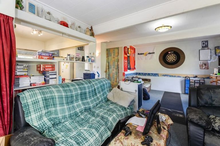 Photo of property in 100 Lake Road, Koutu, Rotorua, 3010