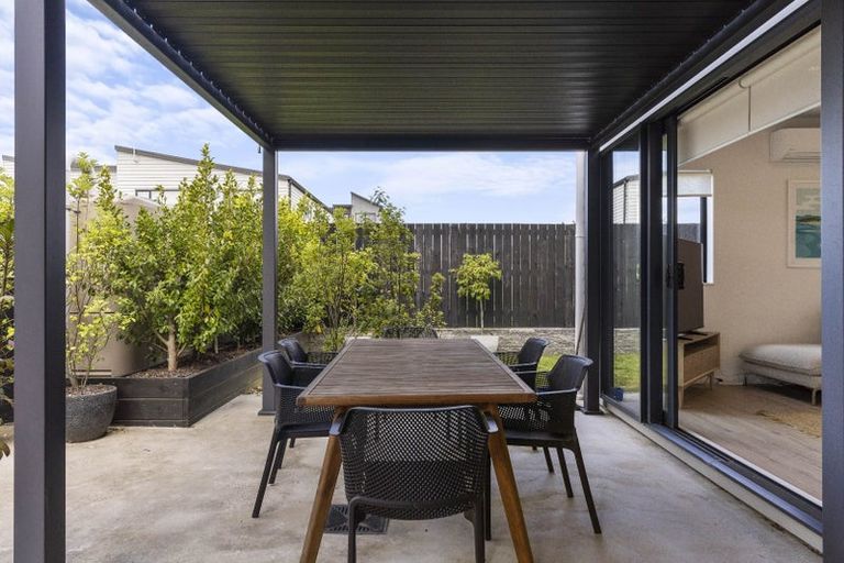 Photo of property in 42 Skua Road, Hobsonville, Auckland, 0616