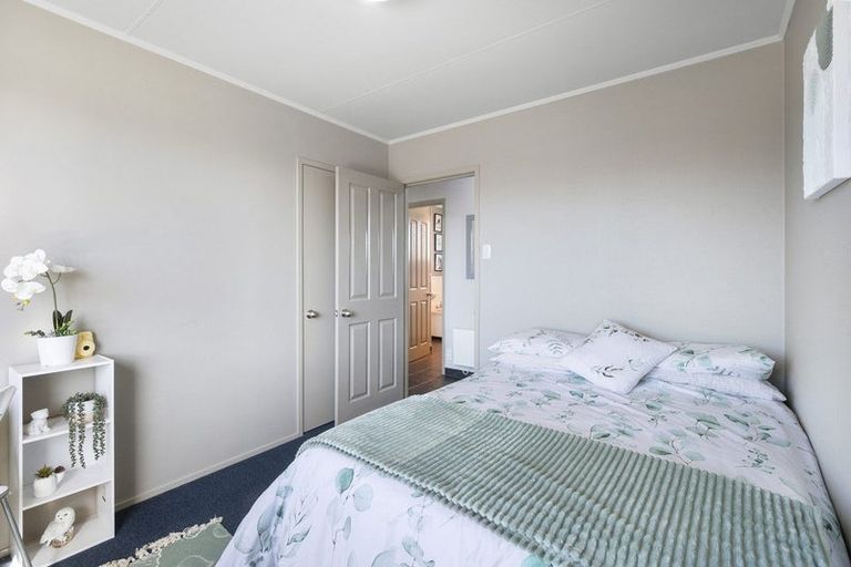 Photo of property in 1 Jupiter Street, Milson, Palmerston North, 4414