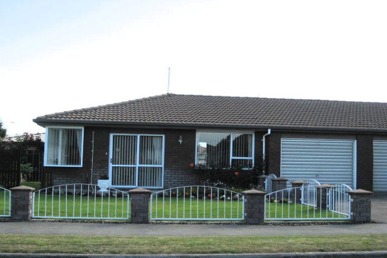 Photo of property in 1/1 Glenbyre Place, Bromley, Christchurch, 8062