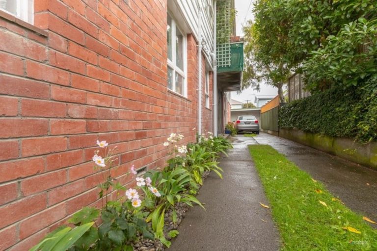 Photo of property in 14 Miro Street, Eastbourne, Lower Hutt, 5013