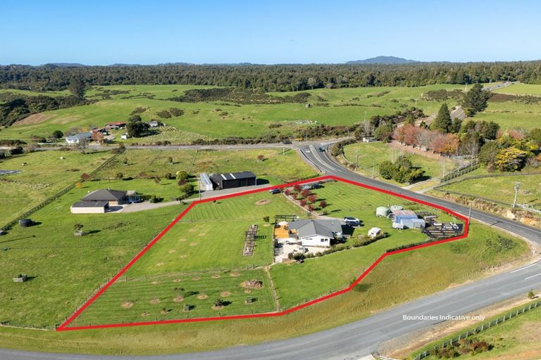 Photo of property in 12 Taumata Road, Pyes Pa, Tauranga, 3173