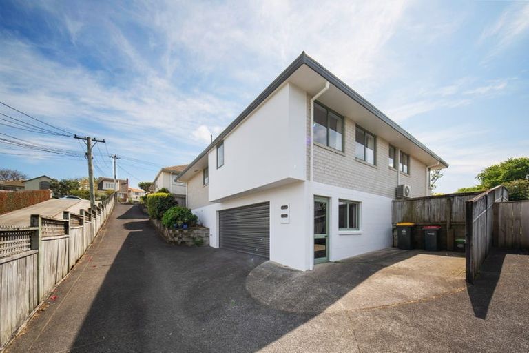 Photo of property in 2/12 Alexander Street, Cockle Bay, Auckland, 2014