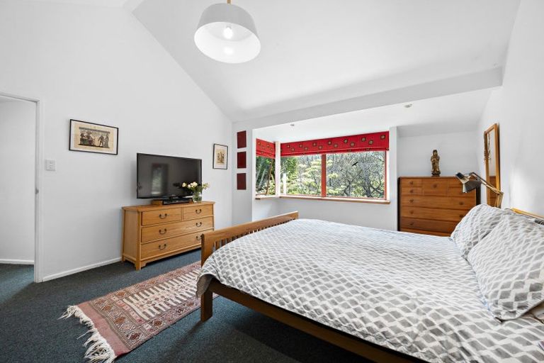 Photo of property in 188 Wadestown Road, Wadestown, Wellington, 6012