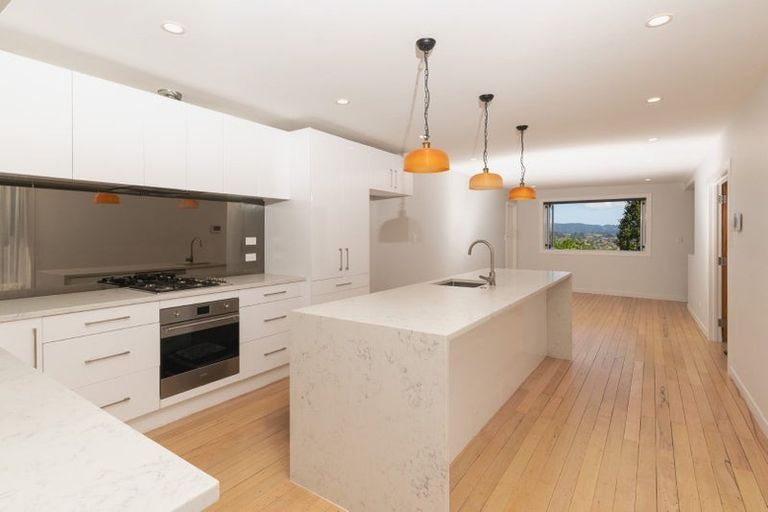 Photo of property in 35 Pleasant Road, Glen Eden, Auckland, 0602