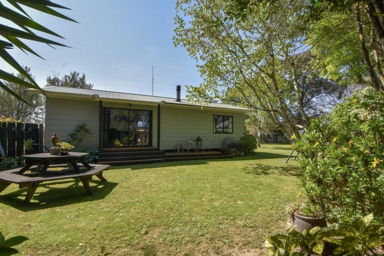 Photo of property in 9 Baillie Crescent, Carterton, 5713