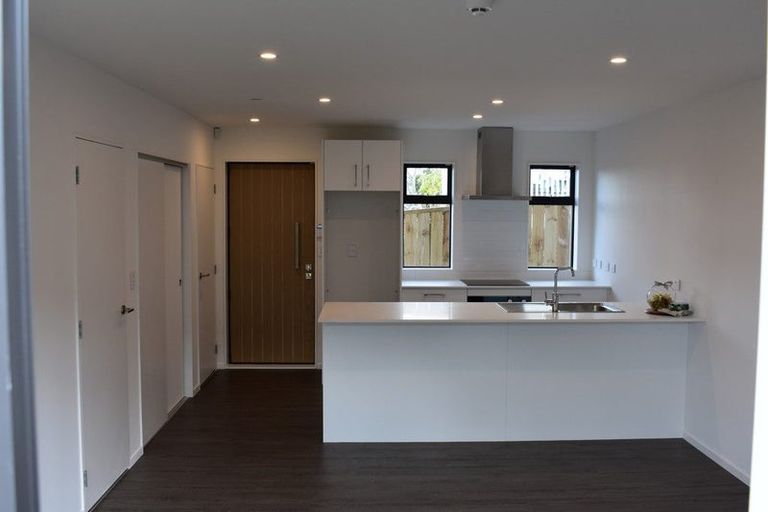 Photo of property in 4337c Great North Road, Glendene, Auckland, 0602