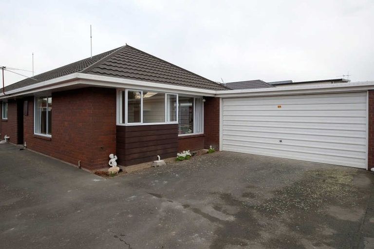 Photo of property in 2/38 Maxwell Street, Riccarton, Christchurch, 8041