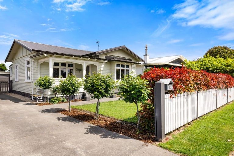 Photo of property in 10 Creagh Street, Te Awa, Napier, 4110
