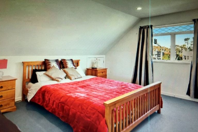 Photo of property in 1057 Great North Road, Point Chevalier, Auckland, 1022