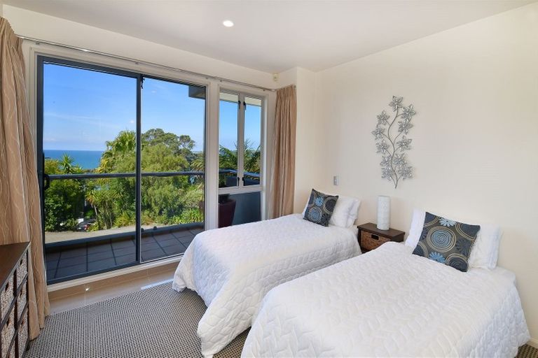 Photo of property in 44 Marellen Drive, Red Beach, 0932