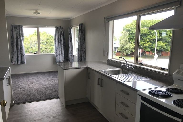 Photo of property in 16 Wilkinson Avenue, Te Kamo, Whangarei, 0112